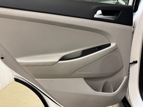 Used 2019 Hyundai Tucson Value FWD image 14