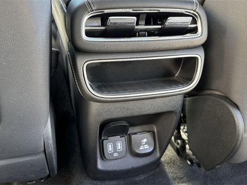 Used 2024 Genesis GV80 3.5T image 38