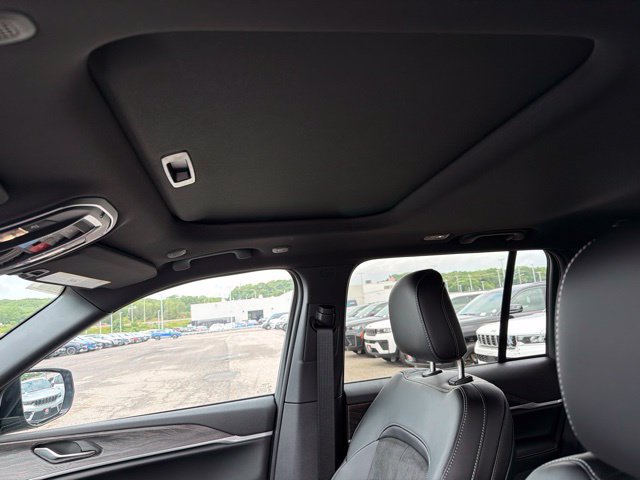 New 2026 Jeep Grand Cherokee Altitude AWD/4WD image 14