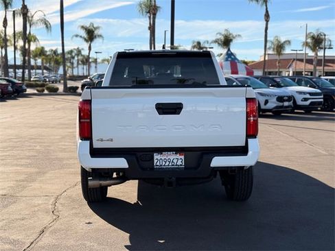Used 2025 Toyota Tacoma SR5 image 7