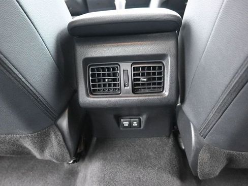 Used 2025 Toyota Camry SE image 24