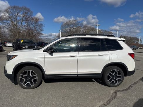 Used 2023 Honda Passport Elite image 2
