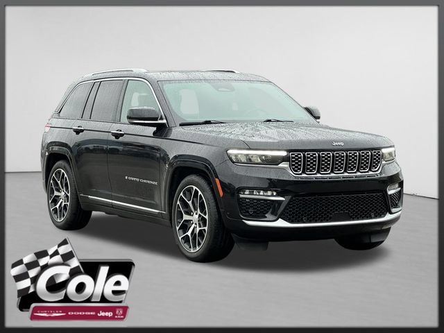 Used 2023 Jeep Grand Cherokee Summit AWD/4WD image 1