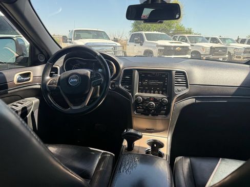 Used 2014 Jeep Grand Cherokee Limited AWD/4WD image 23