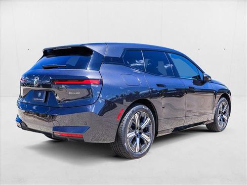 New 2026 BMW iX xDrive60 w/ Premium Package image 5