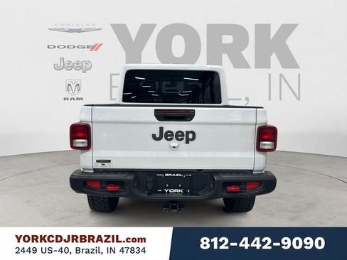 Used 2023 Jeep Gladiator Rubicon w/ Cold Weather Group image 4