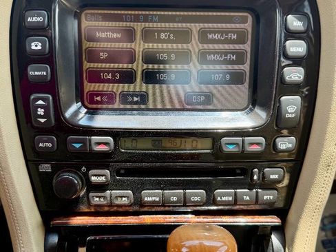 Used 2006 Jaguar XJ Vanden Plas image 15