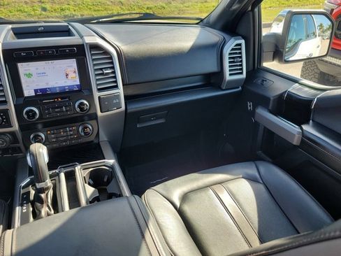 Certified 2019 Ford F150 Platinum w/ Equipment Group 701A Luxury image 21