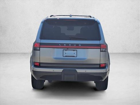 Used 2024 Lexus GX 550 w/ Accessory Package (Z1) image 6