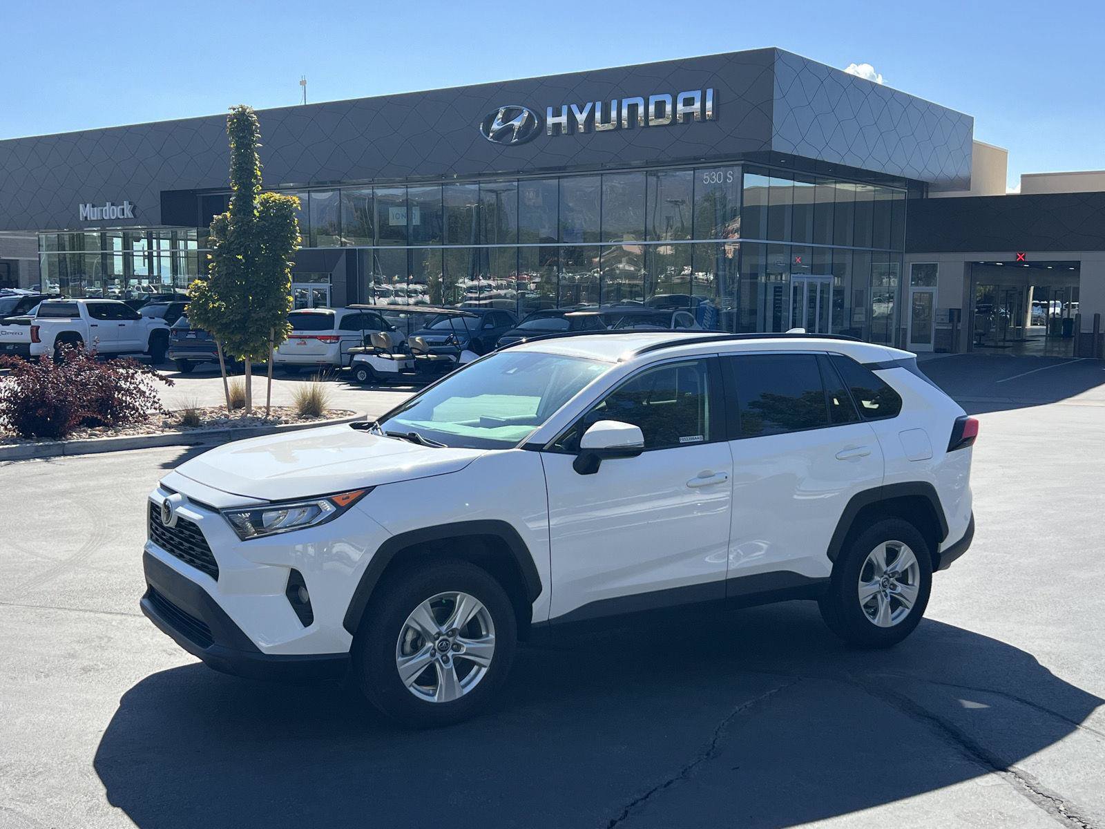 Used 2020 Toyota RAV4 XLE AWD/4WD image 1