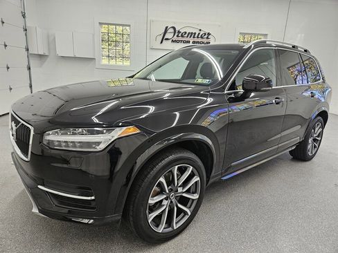 Used 2017 Volvo XC90 T6 Momentum w/ Vision Package image 1