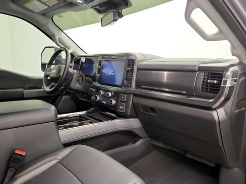 Used 2025 Ford F250 Lariat AWD/4WD image 47