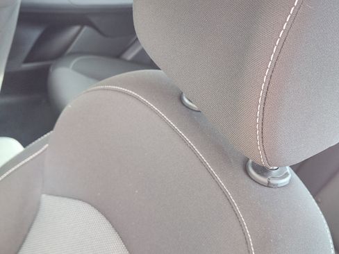 Used 2023 Kia Forte LXS w/ LXS Technology Package image 17