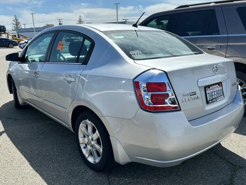 Used 2007 Nissan Sentra 2.0 SL w/ Sunroof Pkg FWD image 6