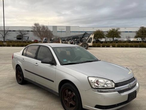Used 2005 Chevrolet Malibu image 2