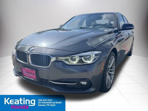 Used 2018 BMW 330e w/ Convenience Package RWD image 3