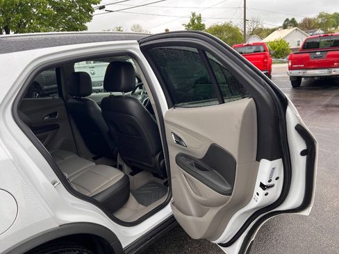 Used 2016 Buick Encore Premium AWD/4WD image 23