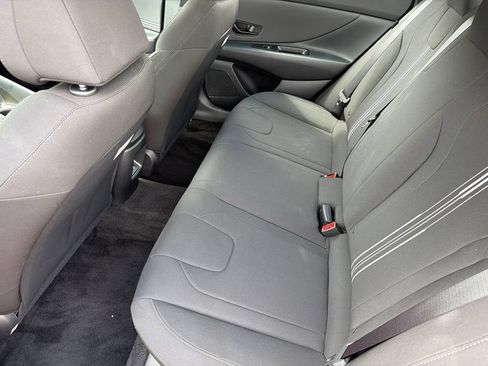 Certified 2025 Hyundai Elantra Sport FWD image 20