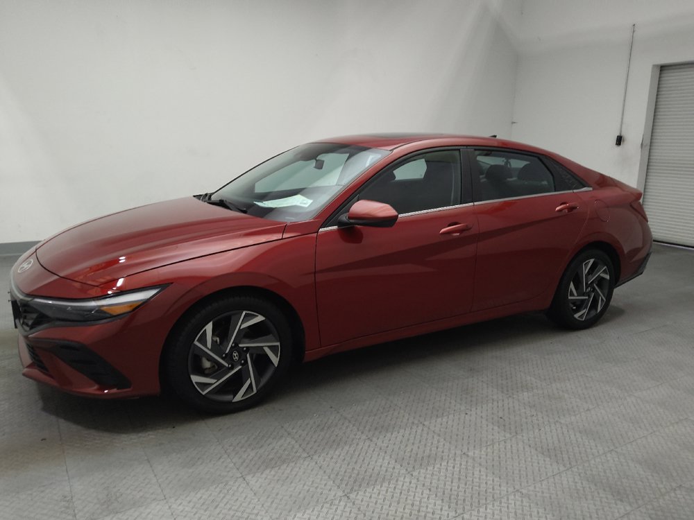 Used 2024 Hyundai Elantra SEL w/ Convenience Package FWD image 2