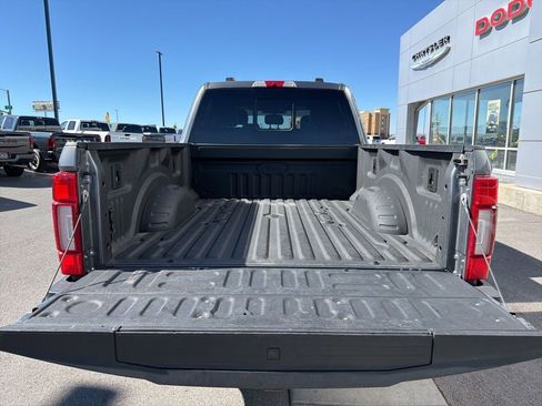 Used 2022 Ford F350 Platinum image 6