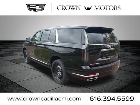 New 2026 Cadillac Escalade ESV Luxury w/ LPO, Radiant Package AWD/4WD image 5