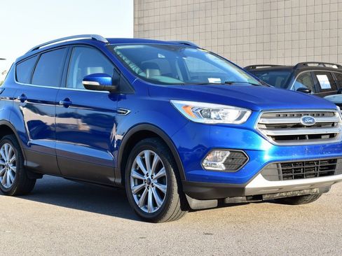 Certified 2017 Ford Escape Titanium image 3