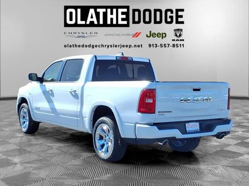 New 2026 RAM 1500 Big Horn AWD/4WD image 4