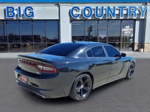 Used 2016 Dodge Charger R/T RWD image 5