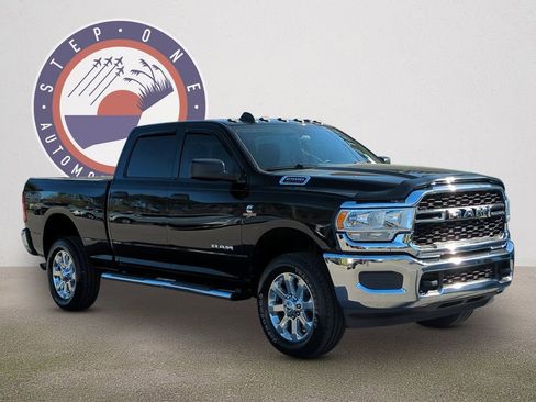 Used 2020 RAM 2500 Tradesman image 2