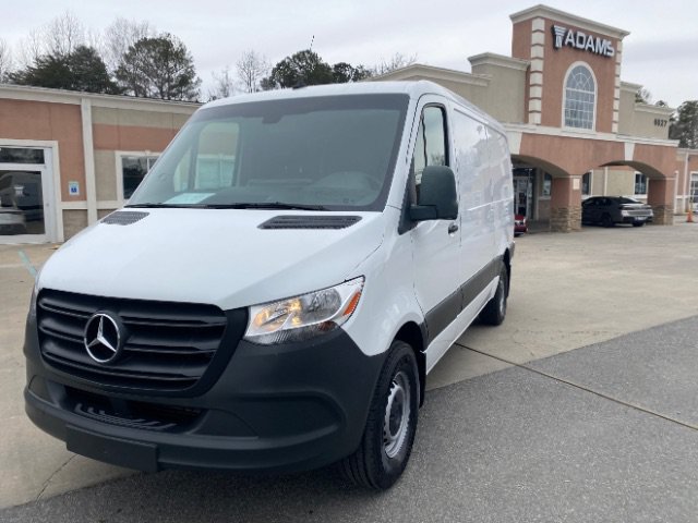 Used 2022 Mercedes-Benz Sprinter 2500 image 1