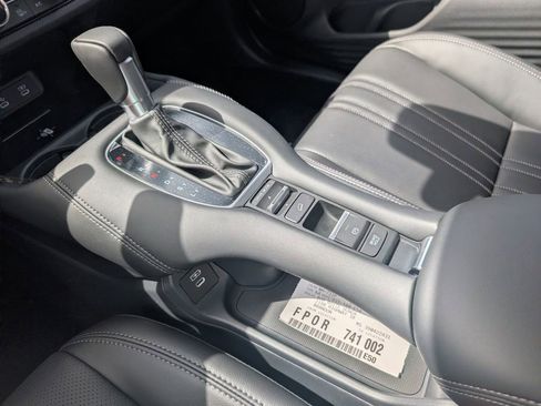 New 2026 Honda HR-V EX-L image 17