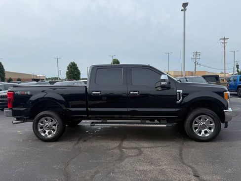 Used 2018 Ford F250 Lariat w/ Lariat Ultimate Package AWD/4WD image 2