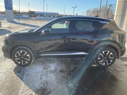 Used 2025 Nissan Kicks SR image 8