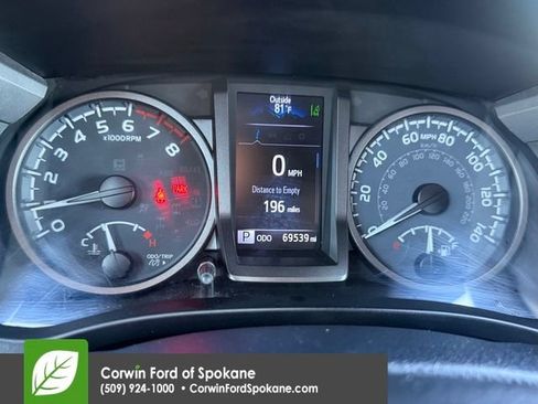 Used 2022 Toyota Tacoma TRD Off-Road w/ Technology Package AWD/4WD image 24