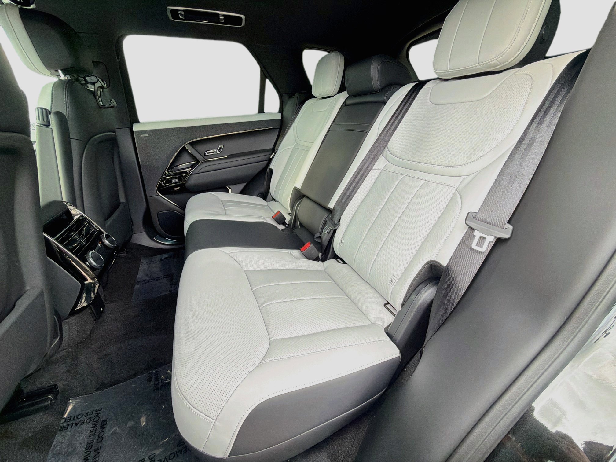 New 2027 Land Rover Range Rover Sport Dynamic SE AWD/4WD image 22