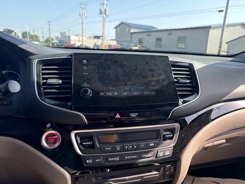 Used 2020 Honda Pilot Touring image 10