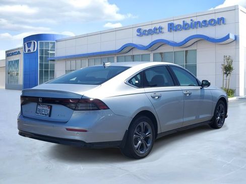 Certified 2024 Honda Accord EX-L image 4