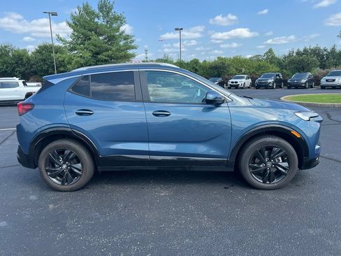 Used 2025 Buick Encore GX Sport Touring w/ Advanced Technology Package FWD image 5