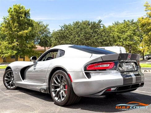 Used 2017 Dodge Viper GTS RWD image 43