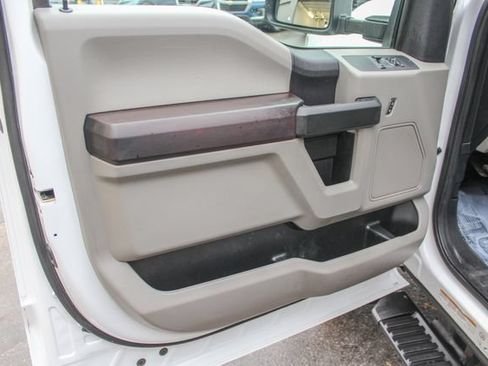 Used 2019 Ford F550 2WD Regular Cab Super Duty image 15