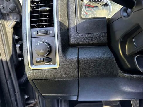 Used 2022 RAM 1500 Classic Warlock AWD/4WD image 19