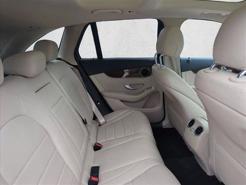 Used 2017 Mercedes-Benz GLC 300 image 22