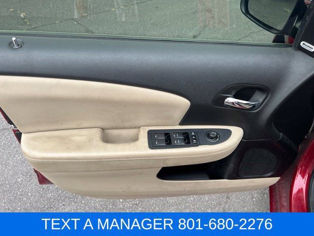 Used 2013 Chrysler 200 Limited FWD image 14
