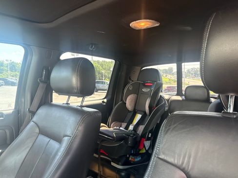 Used 2014 Ford F150 FX4 w/ Equipment Group 402A Luxury AWD/4WD image 18