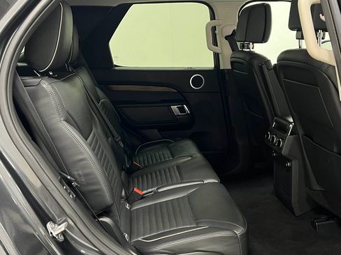 Used 2018 Land Rover Discovery HSE Luxury AWD/4WD image 37