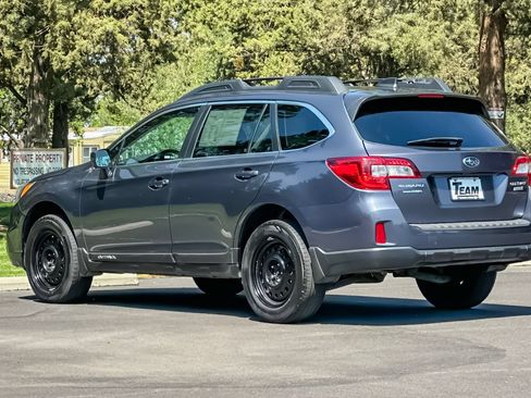 Used 2017 Subaru Outback 2.5i Premium AWD/4WD image 6