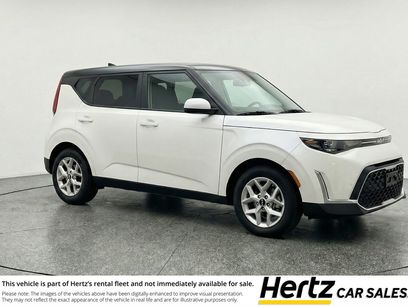 Used 2025 Kia Soul LX w/ LX Technology Package