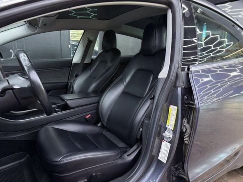 Used 2018 Tesla Model 3 Long Range image 15