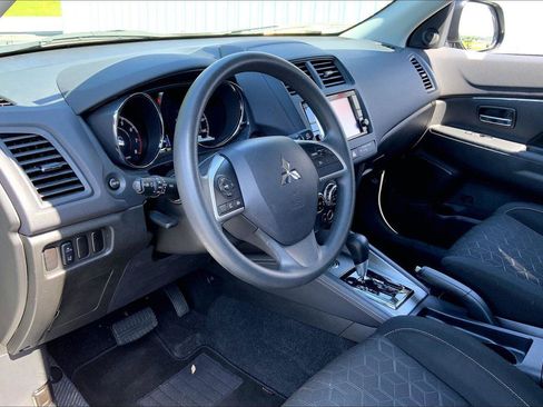 Used 2025 Mitsubishi Outlander Sport ES AWD/4WD image 10