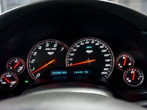 Used 2013 Chevrolet Corvette Grand Sport w/ 2LT Preferred Equipment Group RWD image 23